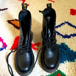Brand new Doc Martens The Original size 6